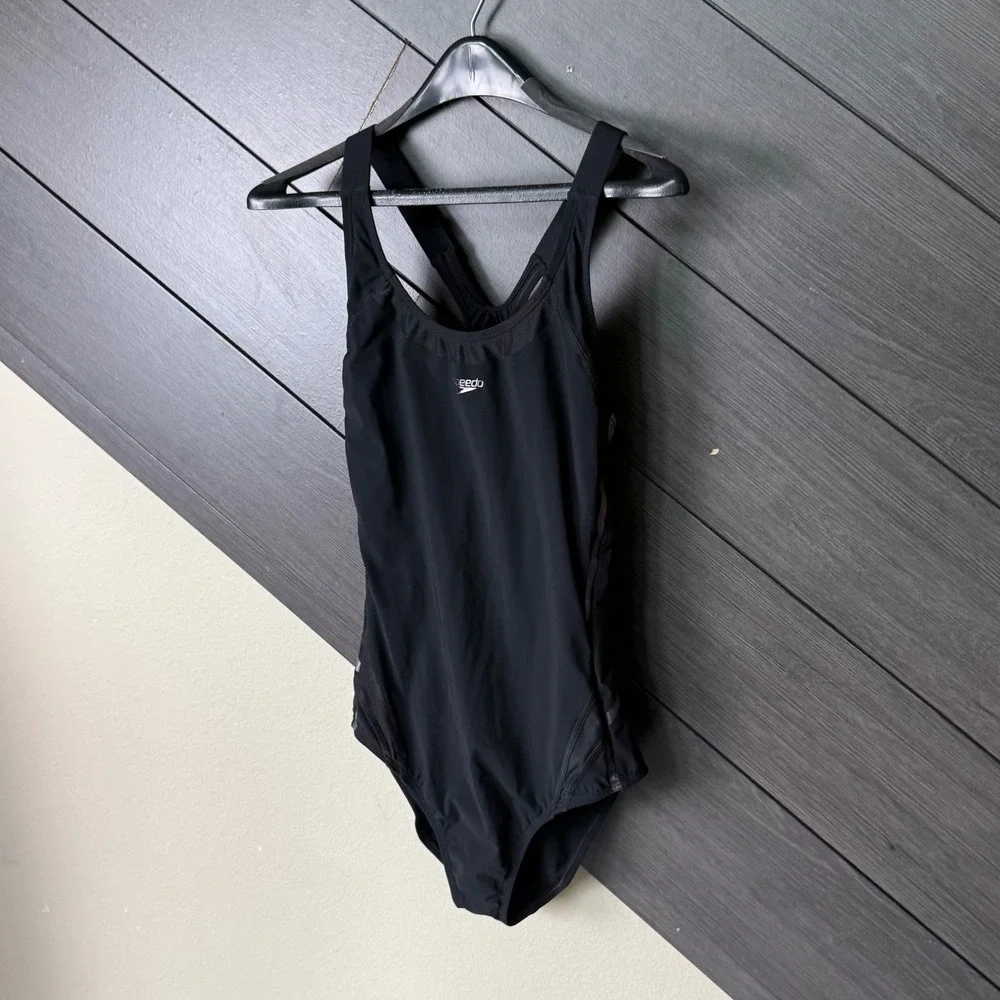 Speedo PowerPLUS Women's One Piece Swimsuit Size 14 Black Chameleon Reflective